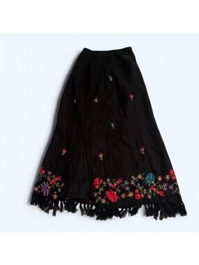 White Stag Women's Black and Multi Skirt